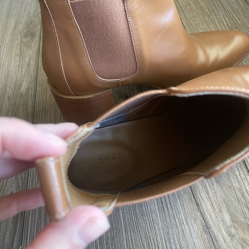 Women's Everlane Tan Leather Chelsea Bootie - Classic Ankle Boots - Picture 5 of 6